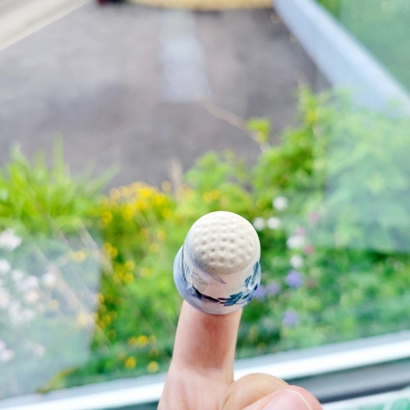 Vintage Country Windmill Scene Thimble - Picture 7 of 8